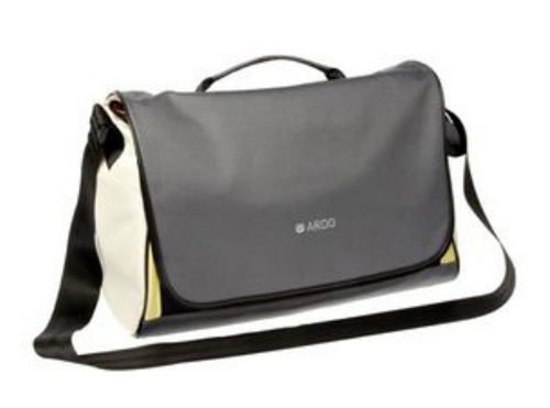 ���䲸���