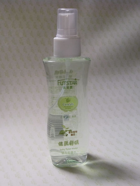 未來(lái)星yinge健膚舒眠花露水