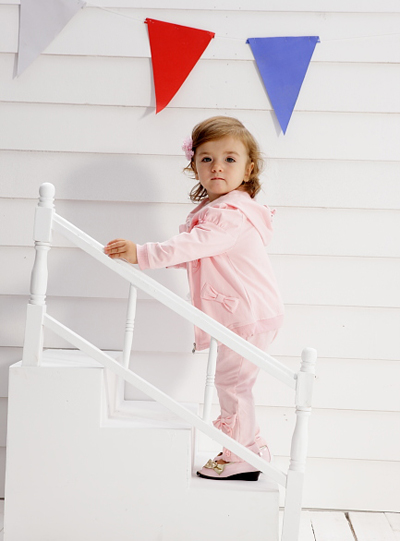 ���r(sh��)��ͯ�b����ɫ