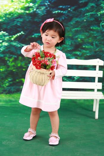 迪酷啦女童長(zhǎng)袖連衣裙