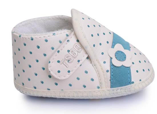 ��ʹ֮��͸��PUyoue��ǰЬ�{(l��n)ɫ