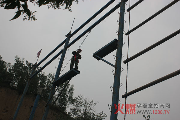 �ж��Fꠣ��ի@���L