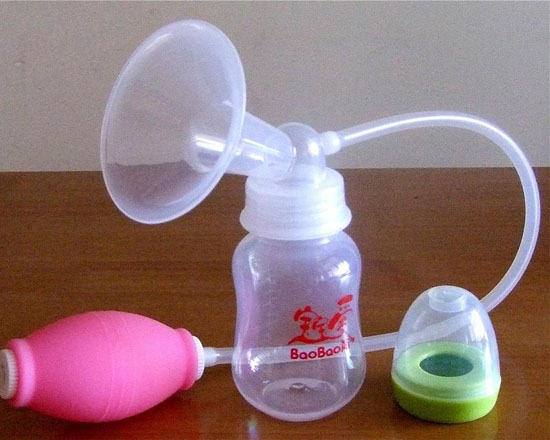 寶寶愛(ài)手動(dòng)強(qiáng)力套裝吸奶器