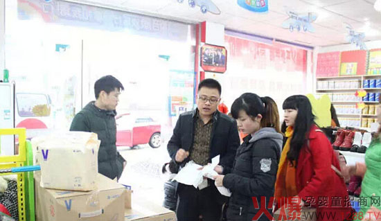 ǧ�˰ّB(t��i)�ۡ�һ��V ��������һ�N��һ��Vϵ���װl(f��)