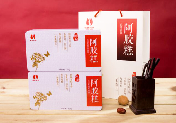 婀嬌時(shí)代花語(yǔ)白金盒系列阿膠糕.jpg 婀嬌時(shí)代花語(yǔ)白金盒系列阿膠糕.jpg