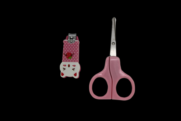 優(yōu)優(yōu)貝比yinge指甲護理組.jpg 優(yōu)優(yōu)貝比yinge指甲護理組.jpg