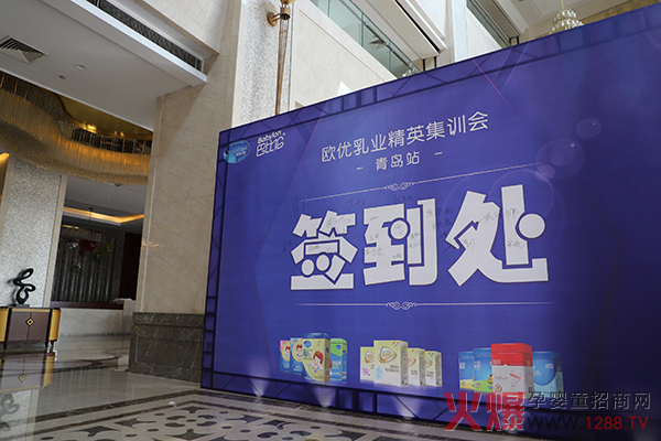 ���ܱ��l(f��)ǰ�ؠI(y��ng)�N�����������һ�����ͱȂ����u��Ӣ��Ӗ(x��n)��(hu��)�A�M�e��