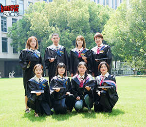  �۾SI�B(y��ng)Ʒ��(hu��)�h�DƬ024