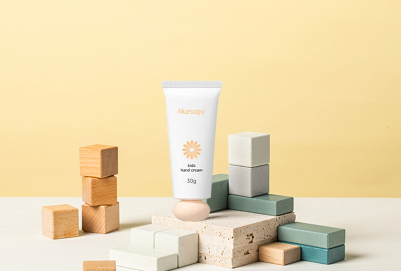 愛舒屋Akasugu小甘菊兒童護手霜.jpg 愛舒屋Akasugu小甘菊兒童護手霜.jpg