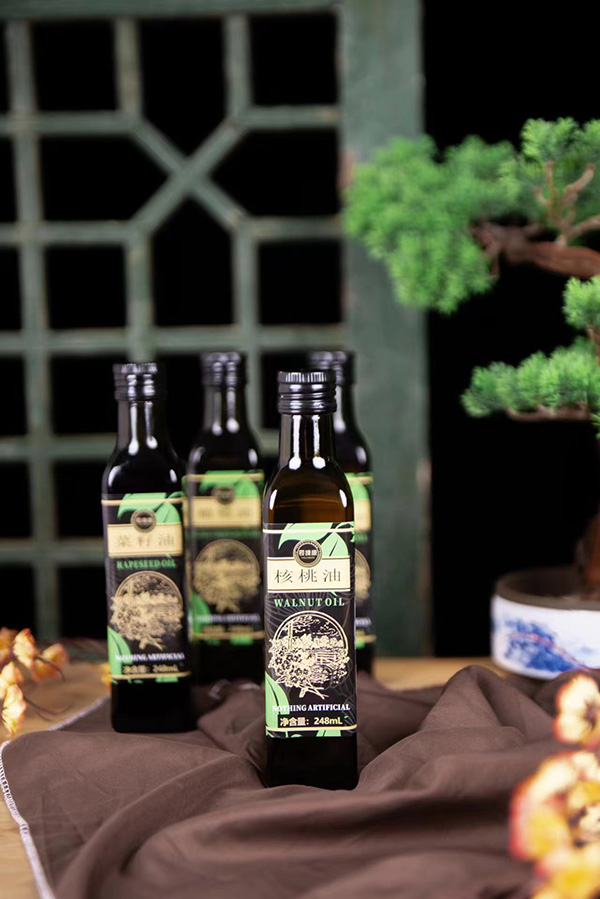 嬰捷康核桃油.jpg 嬰捷康核桃油.jpg