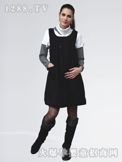 ������ɫ����yunfȹ