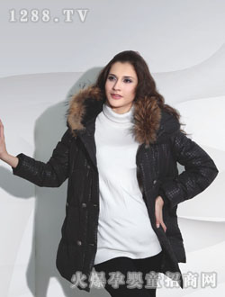 ������ɫyunf���\