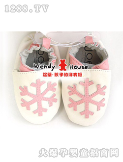 �ص�С��yingeѩ��Ь