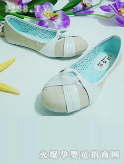 ��ɫyunf����Ь