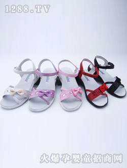 ˹�˼{��ɫŮЬ