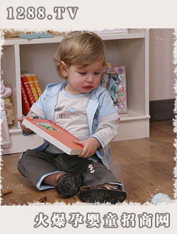 �ȶ�������\�{(l��n)����ɫ���b