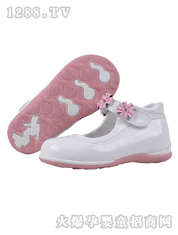 ����ʿ��ɫ��(w��n)��Ь���\(y��n)�ӣ�