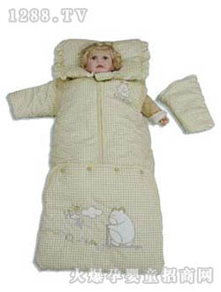 �y��С����yinge˯��