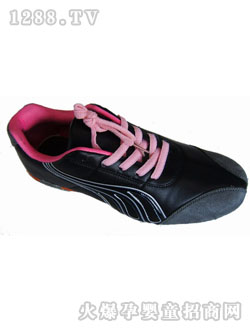 ���Ǻ�ɫ�\(y��n)��Ь