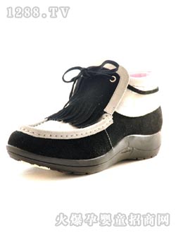 ӭ����ɫ��ѥyunfЬ