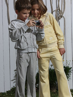 VIV&LUL��ͯ���e��(n��i)��