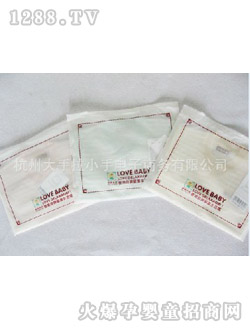 哆啦小貝yingeV領(lǐng)衫