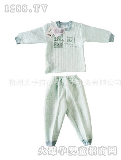 哆啦小貝yinge保暖肩開套