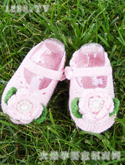 �������ɫ���䌚��Ь