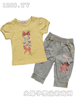 ��ɫ���䃺ͯ���b