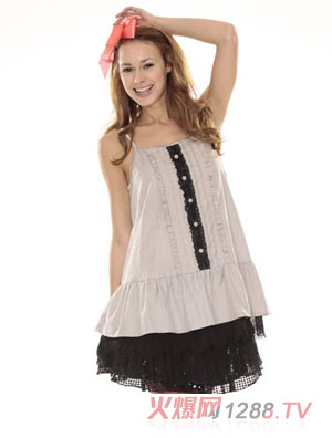 ����R��Ʒyunf��ɫȹ