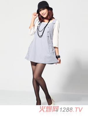 �����\��ɫ�r(sh��)��yunf��ݗ����