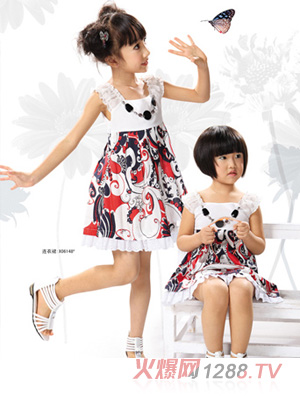 �ͱ��ð�ɫ�r��ӡ���B��ȹ