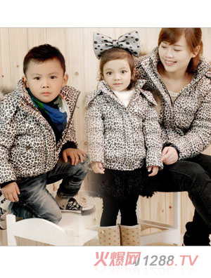 �����z���yӡ��ĸ��Ů�Ӻ���������