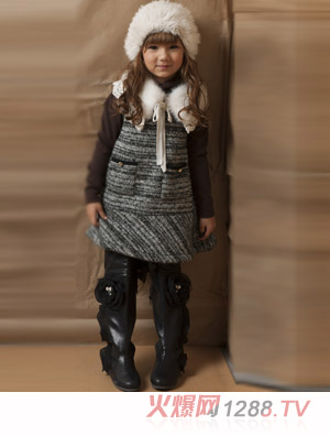 �r��С�~�n��Ů�b