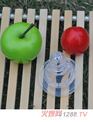 ��ɫ���ޘ�(bi��o)������