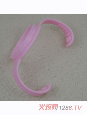 ��ɫ������ƿ�ֱ�