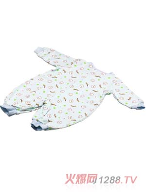 KUNKUNyinge�޲��L(zh��ng)��������b�\�{(l��n)ɫ