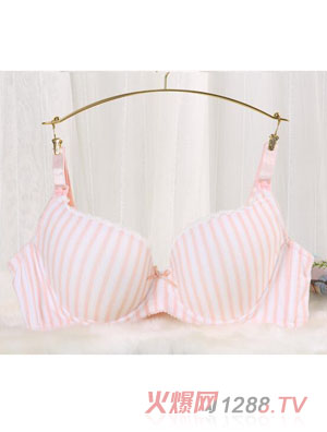 Ԫ�������Є�518����͸��ģ�������(n��i)�£��ۼt�l�y��)