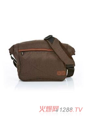 �����]����