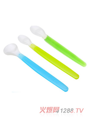 �(y��ng)���ò�ι�׽M