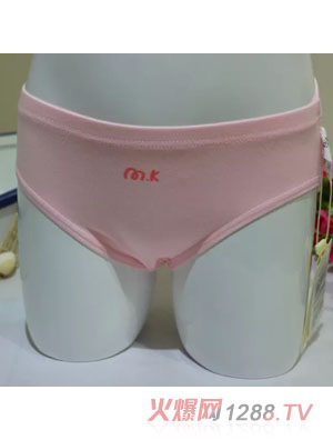 ơơС�~(y��)�y�x��Ůͯ������(n��i)ѝ��ɫ