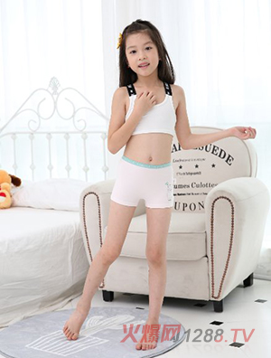 �����܃�ͯ���B(t��i)��(n��i)ѝ��ɫ�{(l��n)߅